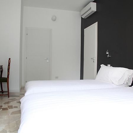 Bed and Breakfast Torregiardino à Abbiategrasso Extérieur photo
